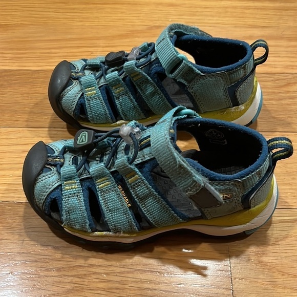 KEEN boys Newport H2O sandals size 9. - Picture 2 of 9